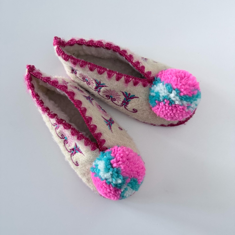 Minas Woollen Handmade Kids Slippers Size 11